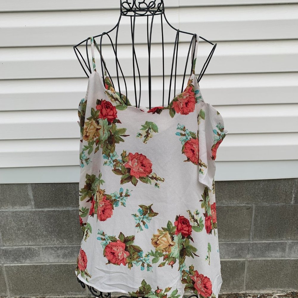 Rags to Wishes Ladies 1X White with Floral Cold Shoulder Blouse - Picture 6 of 9